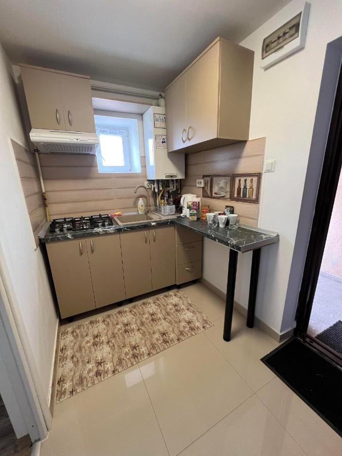 Apartament Cu 2 Dormitoare - Madalina Corabia Exterior foto